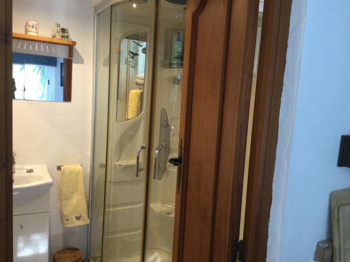 Finca El Rio, The Studio Self Catering With Pool And Hydrotherapy Jacuzzi Set In Beautiful Gardens, Guaro Exteriör bild